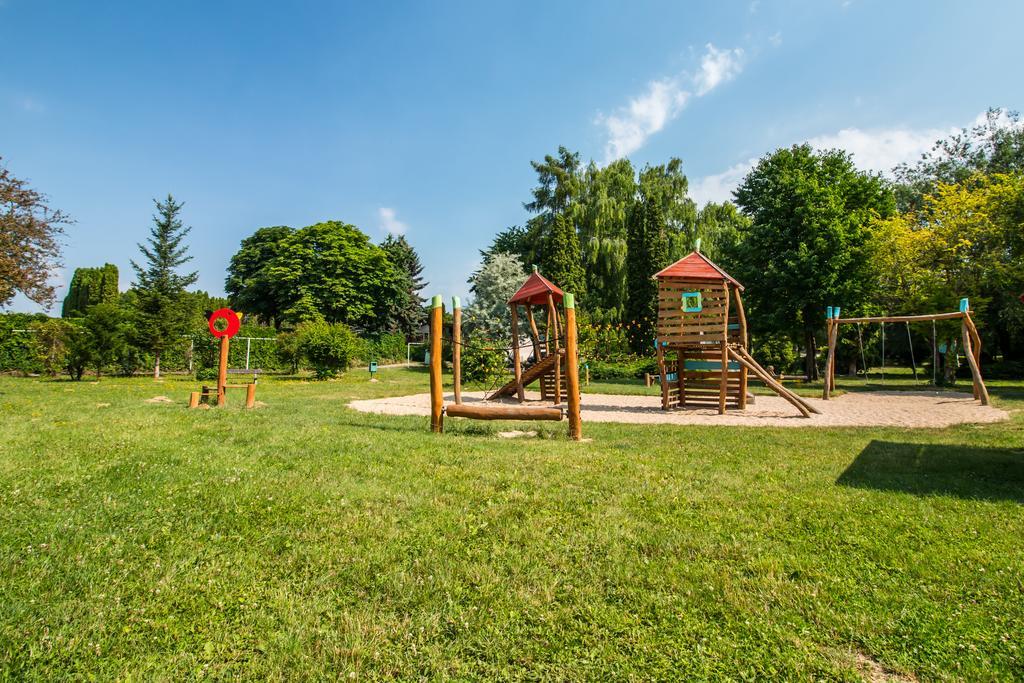 Penzion V Parku Cejkovice (Hodonin) Exterior foto